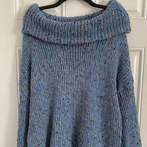 Over sized distressed, crowlneck sweater